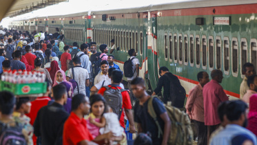 Thousands leave Dhaka hassle-free