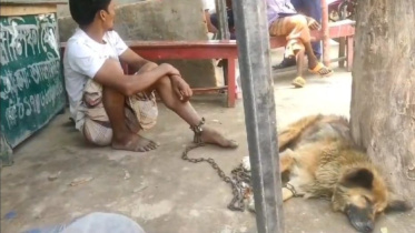Rickshaw puller chained with dog torture for some eight hundred TK.jpg