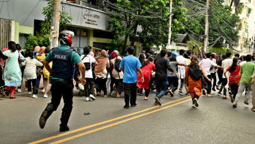 police-protesters-detained