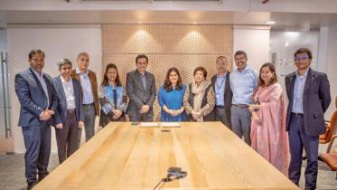 Kaiswr and Wendy Zaman Fellowship _3984_1.jpg