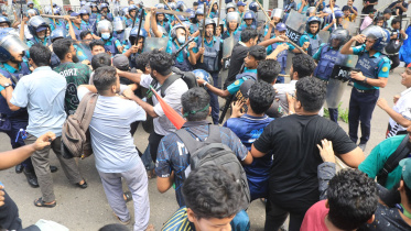 BUET-PROTEST-POLICE-ATTACK-STUDENTS