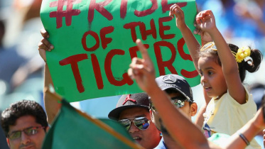 bangladesh fans 1.jpg