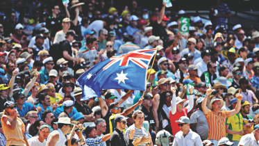 fans_at_mcg.jpg