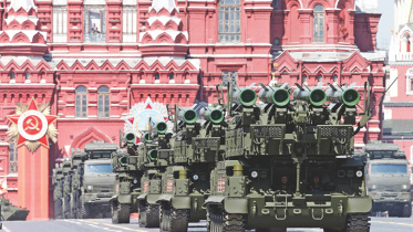 RUSSIA SHOWS MILITARY MIGHT AT VICTORY DAY PARADE