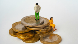 Is hiding money from your partner a red flag?