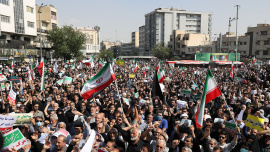 iran protestersss.jpg