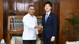 PM meets Japan minister.jpg
