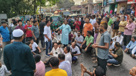 Rangamati_RoadBlock_DipenResigns_1June2026.jpg