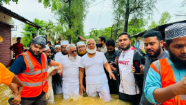 Jamaat chief Shafiqur Rahman visits flood victims