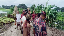 Attempt to push five into Bangladesh foiled in Meherpur--07.08.26.jpg