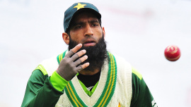 AFP__20100817__DV816675__v2__HighRes__CricketEngPak.jpg