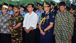 Civil Aviation minister at HSIA accident site.png