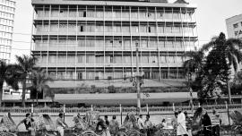 Bangladesh central bank.jpg