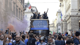 azzurri-parade.gif