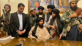 taliban-fighters-control-afghan-presidential-palace.jpg