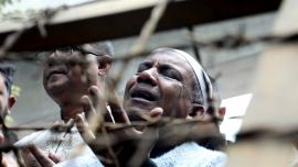 people gathering at Khaleda Zia grave Dhaka
