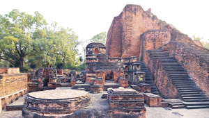 A stupa dedicated to Sariputra at the ancient Nalanda monastery, Bihar, India..jpg