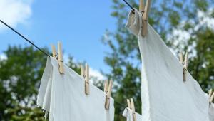 White clothes turning yellow? Here's the fix you need         pexels-clickerhappy-1122167.jpg