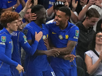 Welbeck Chelsea.jpg
