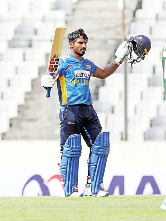 Kusal-Perera.jpg