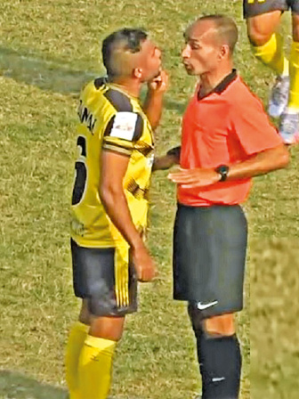 referees-2.jpg