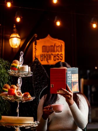 Reviewing The Mumbai Express and its High Tea Splendour!