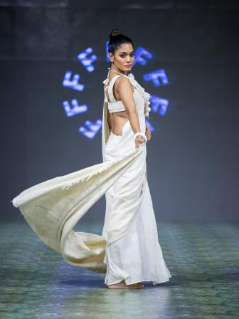 A Night of Traditions: Fashion show by Friendship Colours of the Chars 