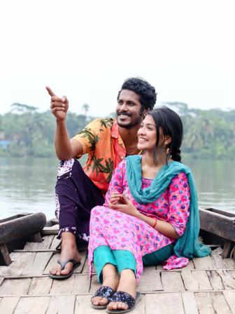 dui_jonakir_golpo_01 vertical.jpg