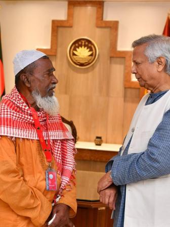 Chief Adviser Yunus visits Abu Sayed's family