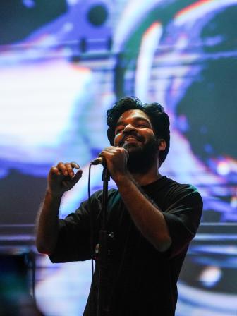 Revival of ‘Mohakashcharis’ on a stormy evening