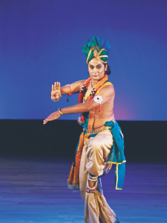 chhayanaut_dance3.jpg