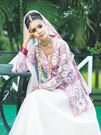 confessions_of_a_bling_junkie