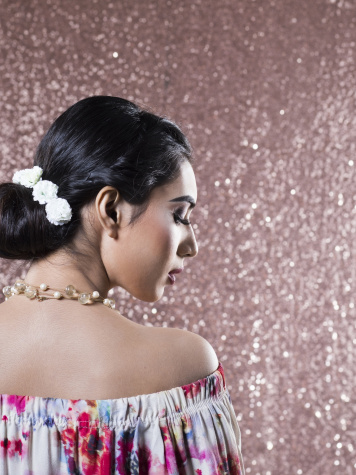 How to give yourself an instant facelift with makeup