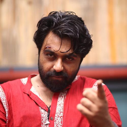 Shah Rukh’s aura reflects in Apurba: Pratim D Gupta .jpg