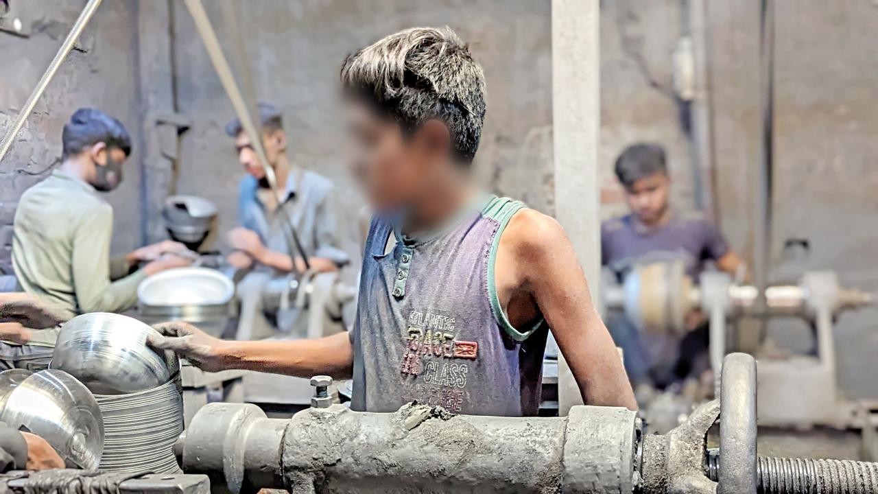 dhakas-child-labourers-2.jpg
